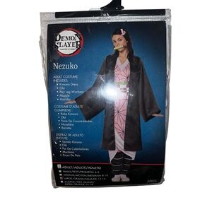 Demon slayer adult nezuko cosplay NWT
Size L (12-14)